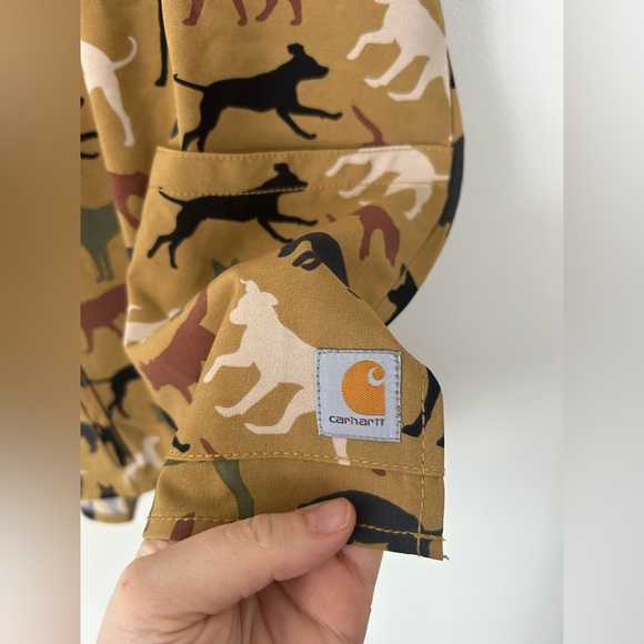 Carhartt Force Dog Park Print V-Neck Scrub Top Size Medium - Picture 4 of 7